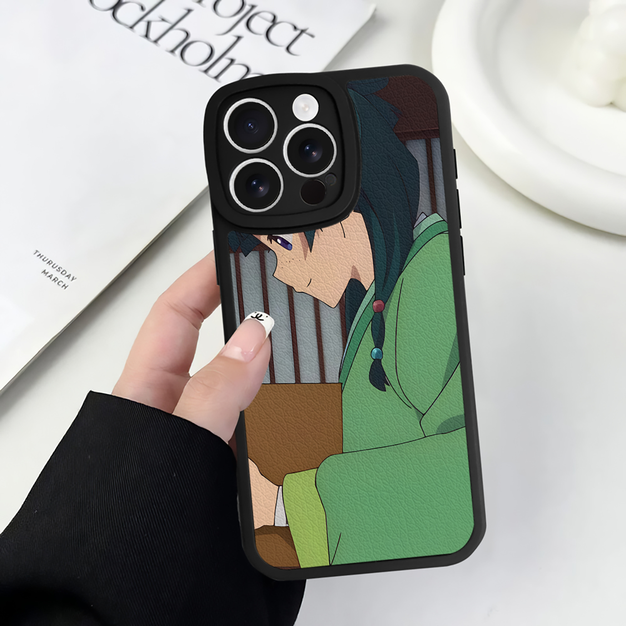 薬屋のひとりごと The Apothecary Diaries 【iPhone 16シリーズ対応】シリコンスマホケース（レザー調） 材質：シリコン
